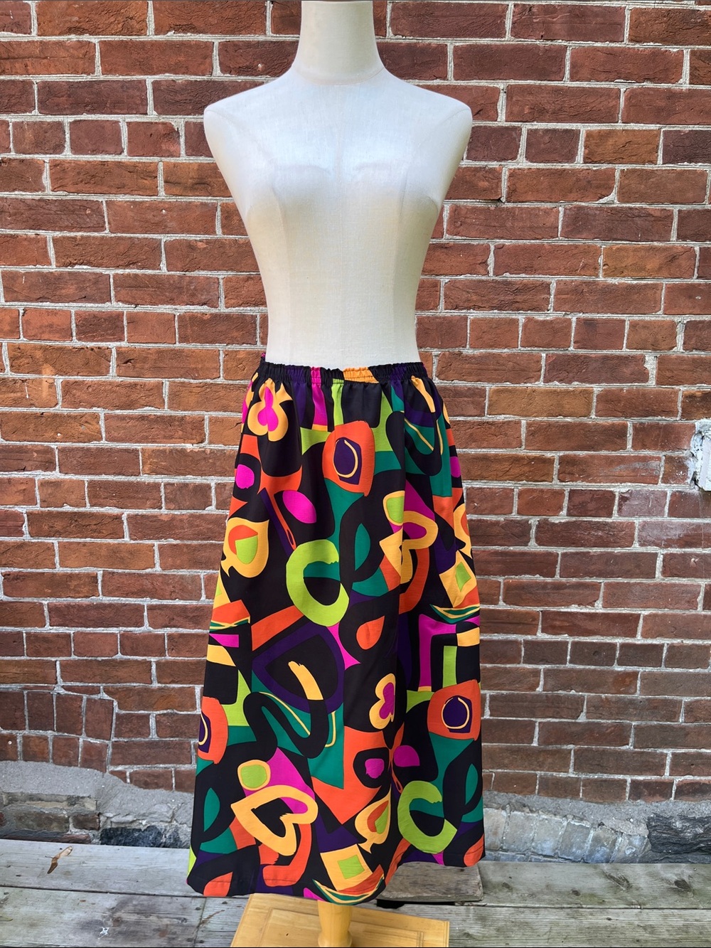 Vintage Marilyn Brooks Abstract Midi Skirt